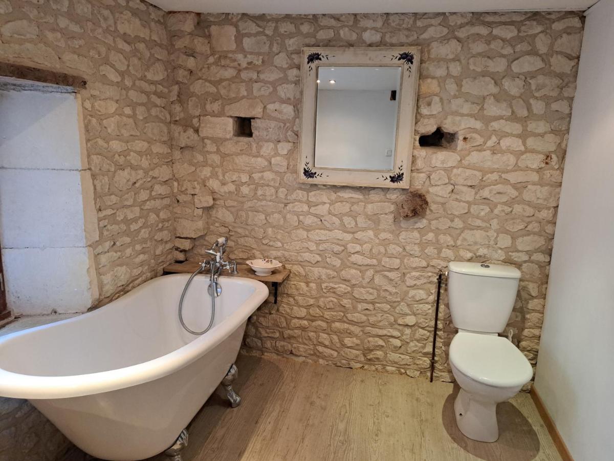 Le Moulin Etourneau - 3 Gites Avec 2 Piscines Champagnac  المظهر الخارجي الصورة