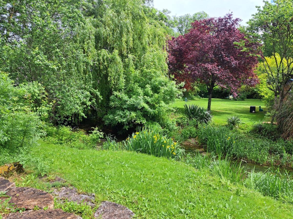 Le Moulin Etourneau - 3 Gites Avec 2 Piscines Champagnac  المظهر الخارجي الصورة