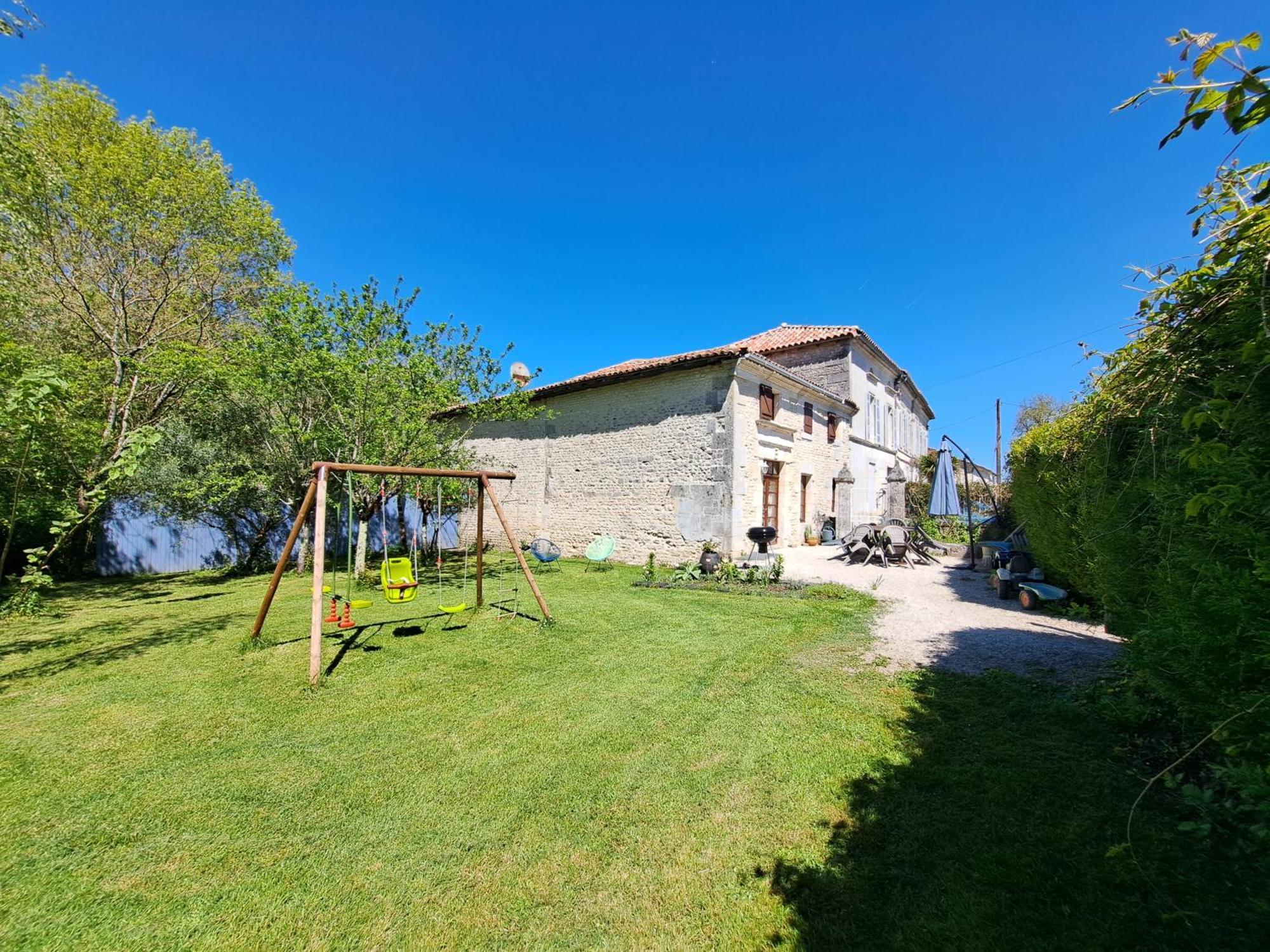 Le Moulin Etourneau - 3 Gites Avec 2 Piscines Champagnac  المظهر الخارجي الصورة