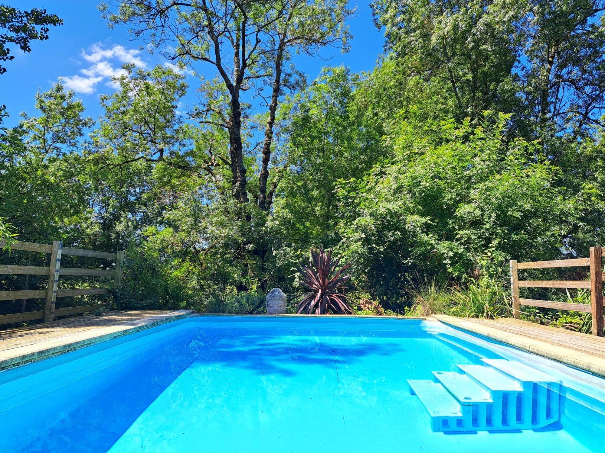 Le Moulin Etourneau - 3 Gites Avec 2 Piscines Champagnac  المظهر الخارجي الصورة