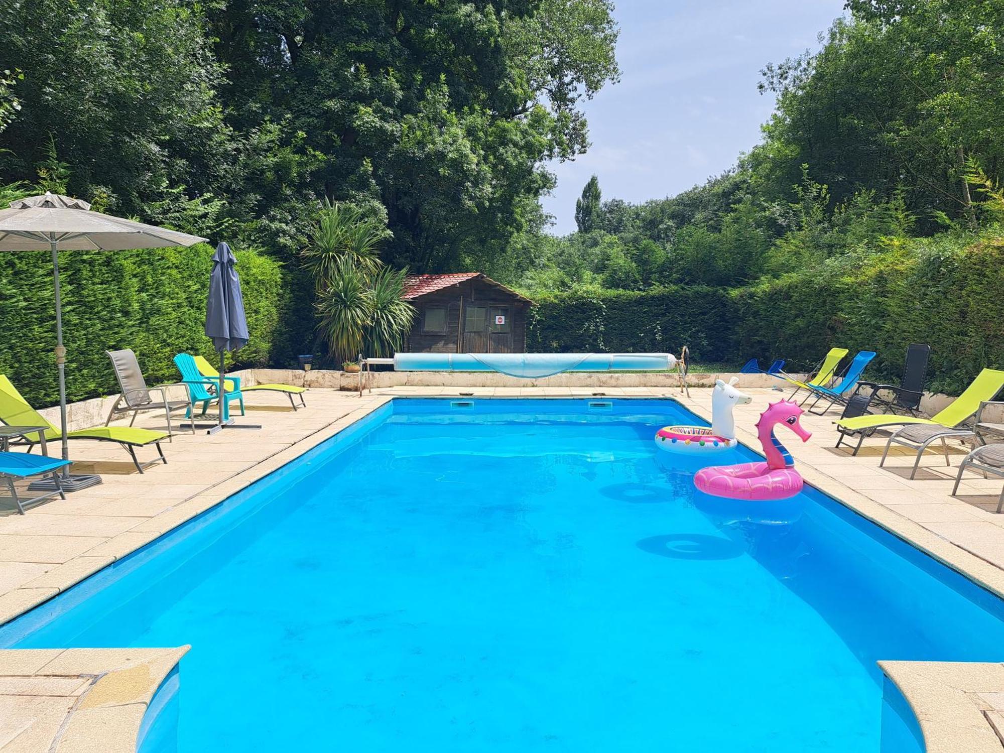 Le Moulin Etourneau - 3 Gites Avec 2 Piscines Champagnac  المظهر الخارجي الصورة